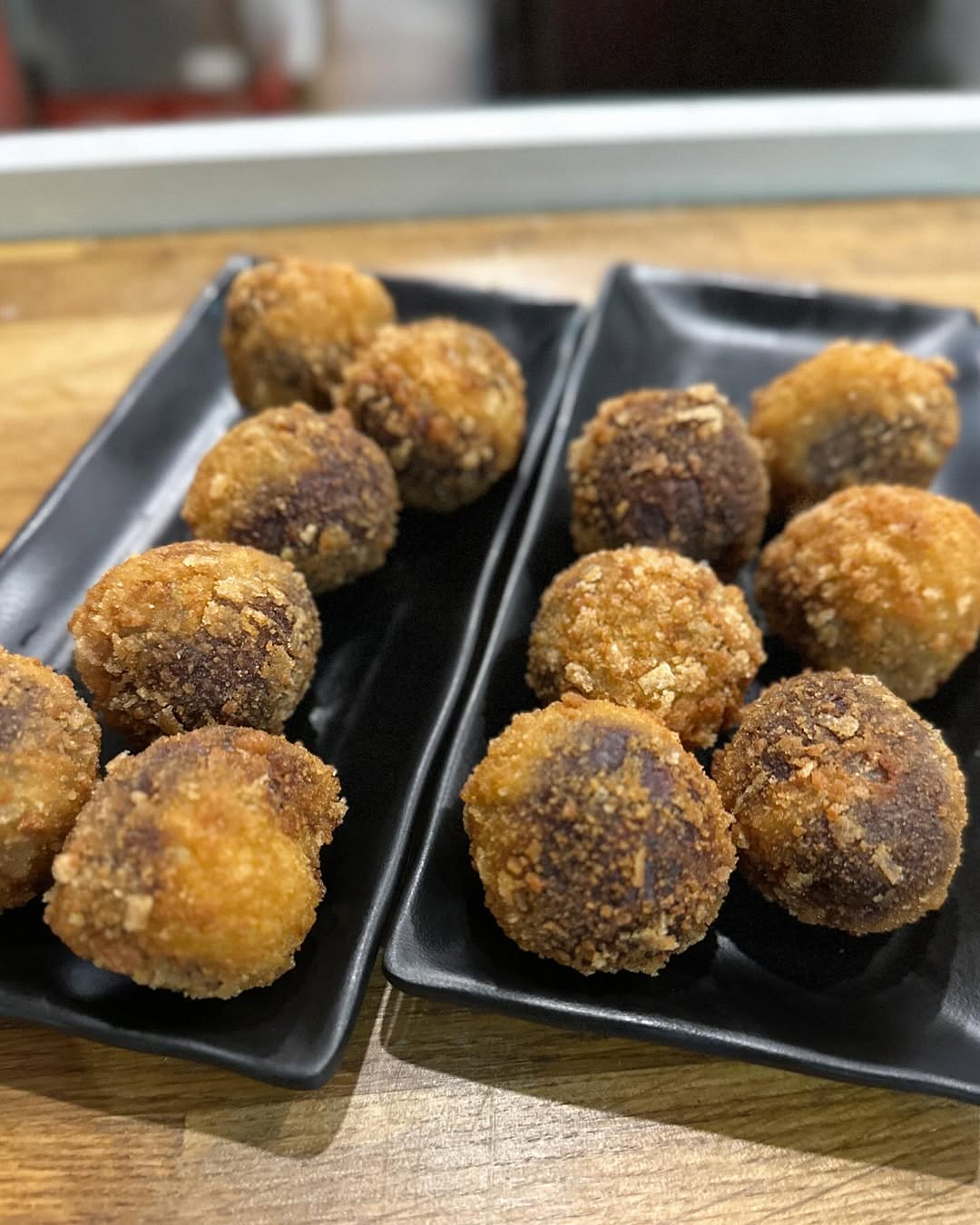 2023-12-12_11-58-10_UTC