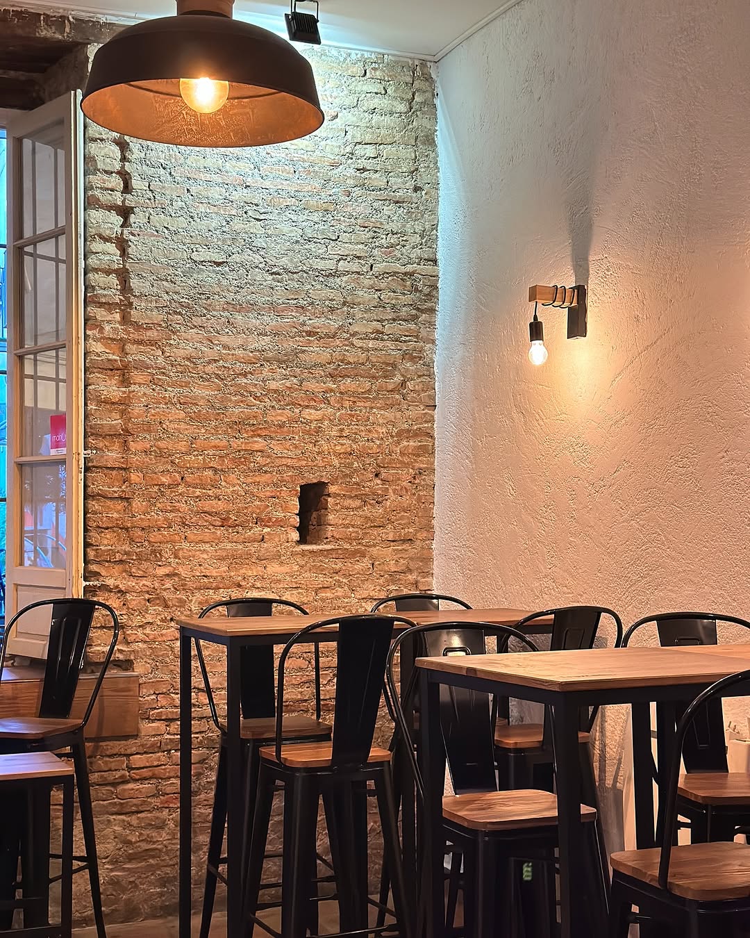 2025-04-23_12-28-59_UTC