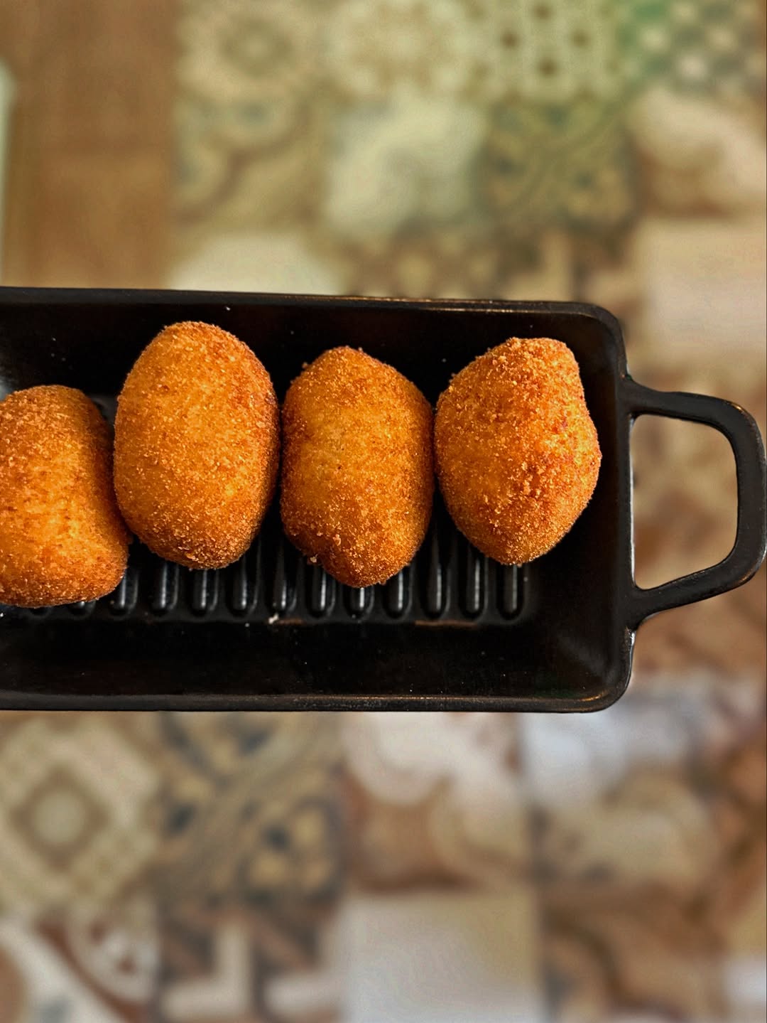 2025-10-07_12-00-42_UTC